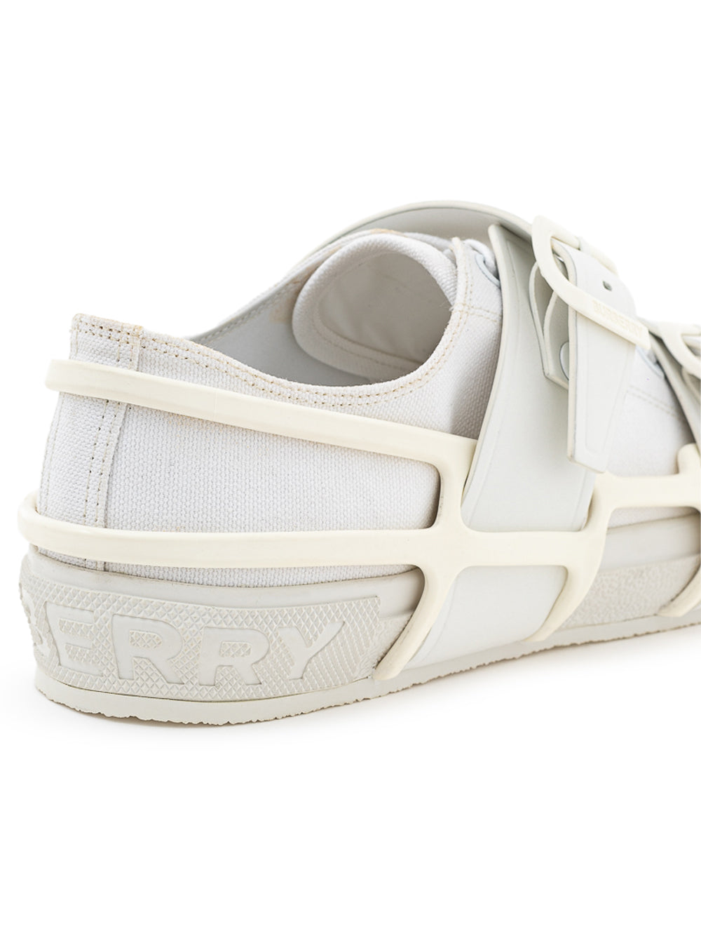 Burberry ホワイト Canvas Sneaker with Rubber Outer Frame｜スニーカー