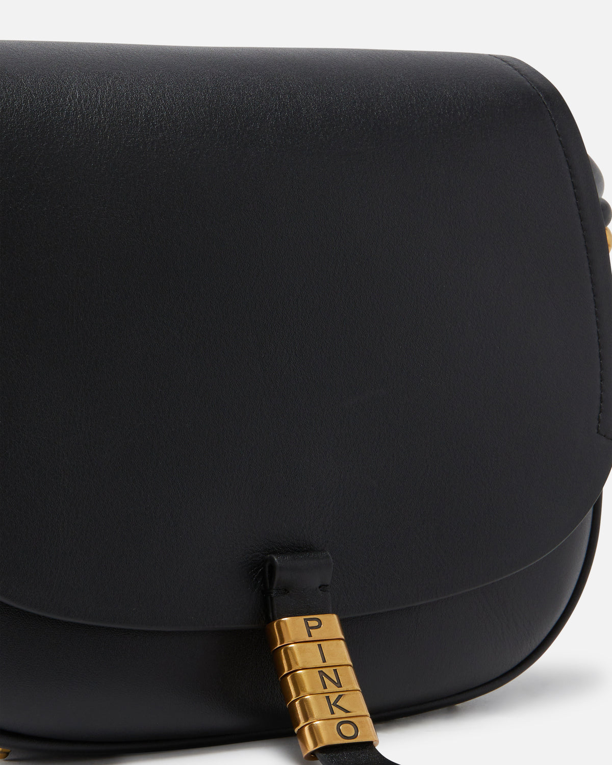 Pinko Saddle Classic ブラック｜ショルダーバッグ
