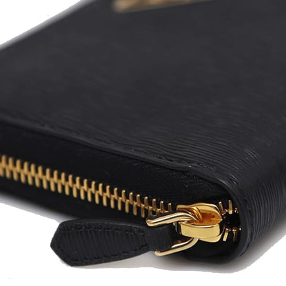 Prada Leather Logo Wallet｜財布
