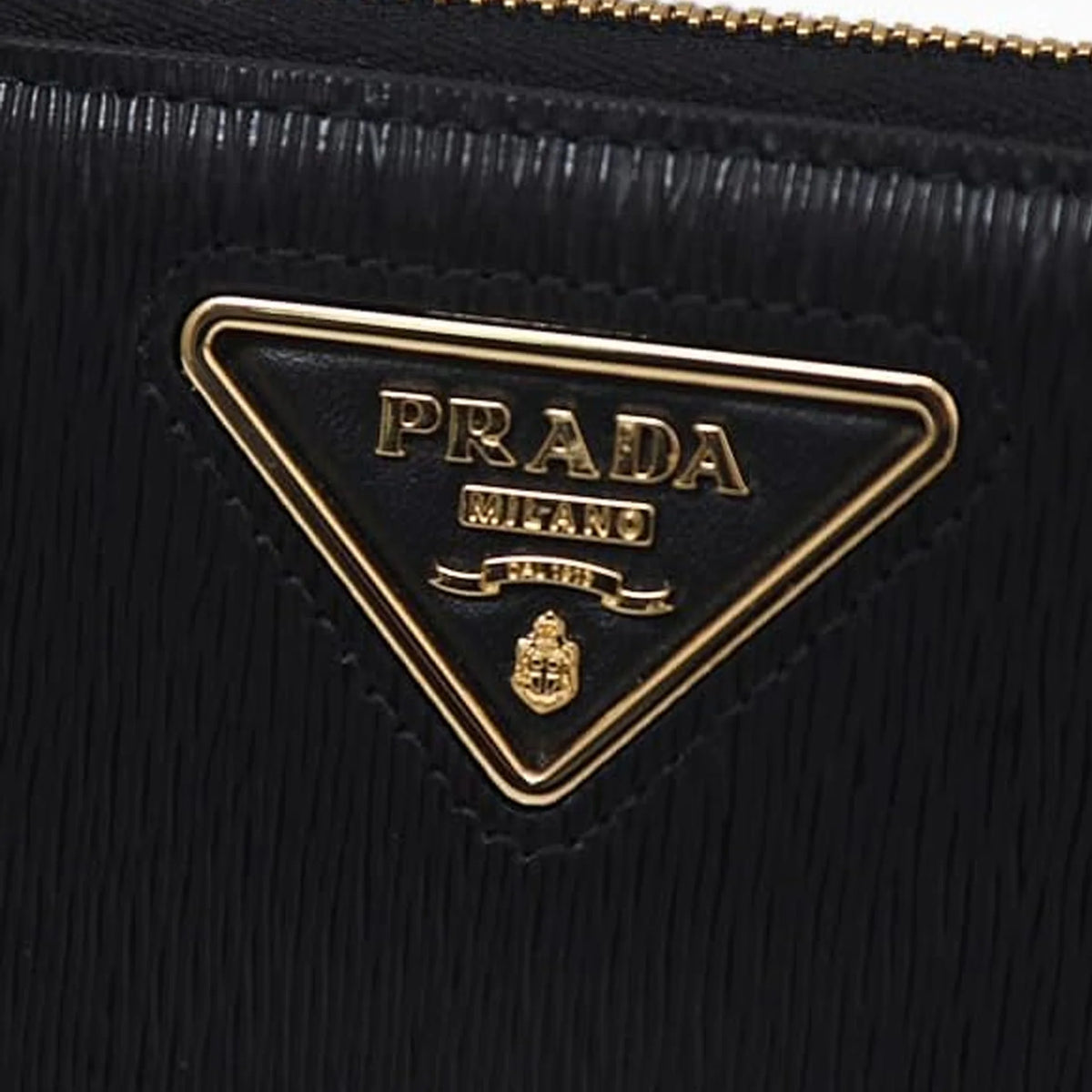Prada Leather Logo Wallet｜財布