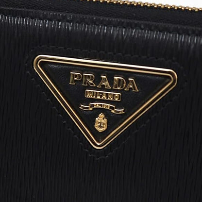 Prada Leather Logo Wallet｜財布